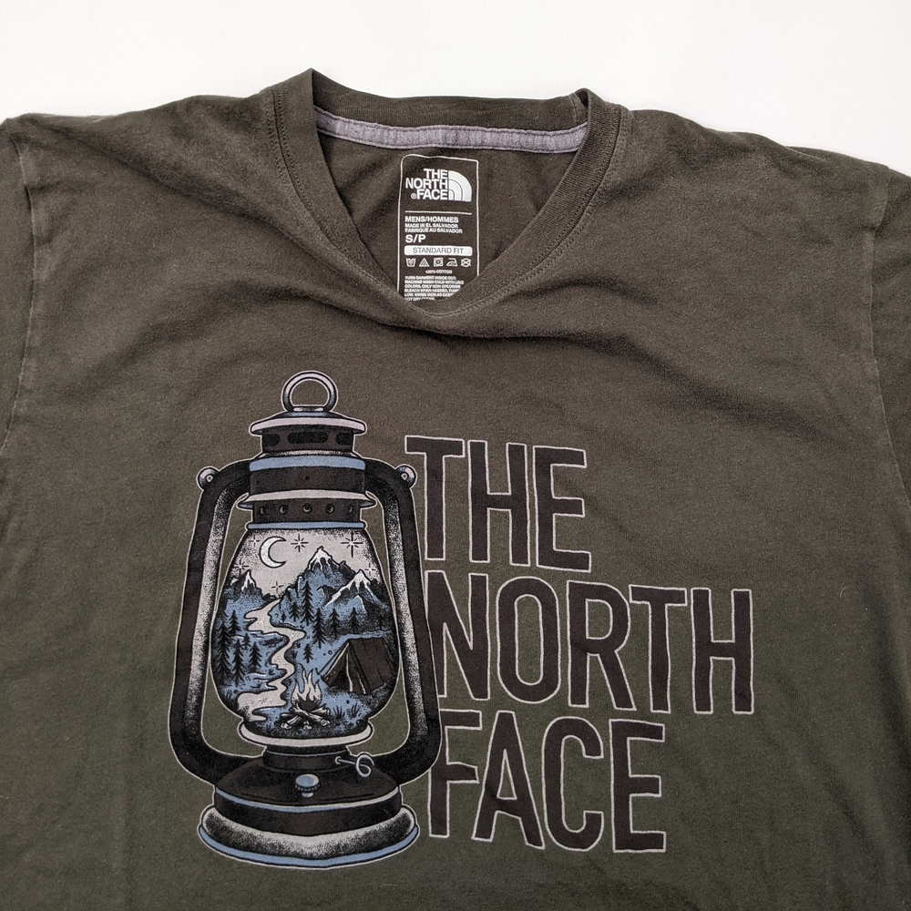 The North Face Graphic T-Shirt, men’s small